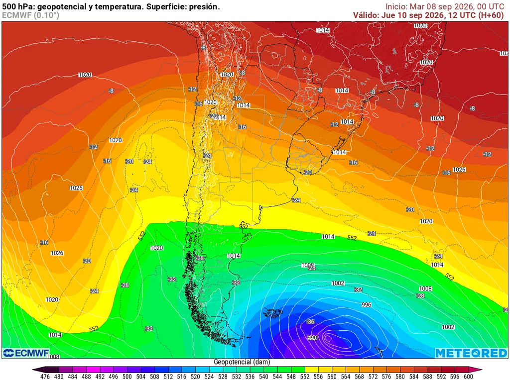 Configuración atmosférica prevista para el jueves, con una vaguada en altura que incrementará la inestabilidad y favorecerá precipitaciones en la zona central.