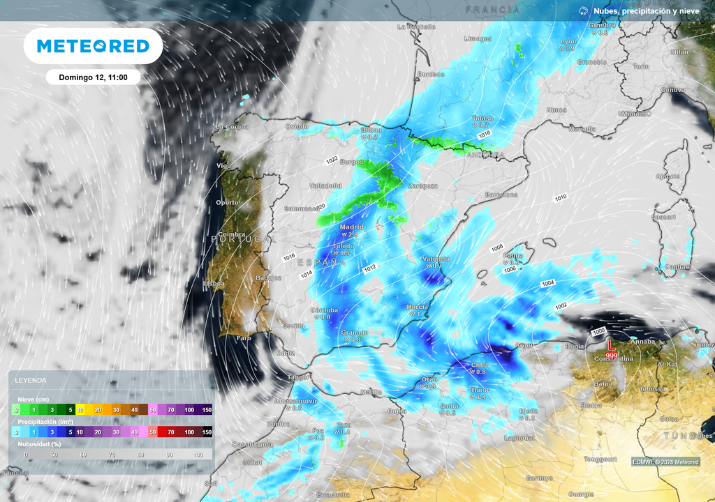 Según el modelo europeo, parece que las precipitaciones serían de carácter más generalizado durante la jornada del domingo, donde el flujo de componente marítimo se intensificaría.