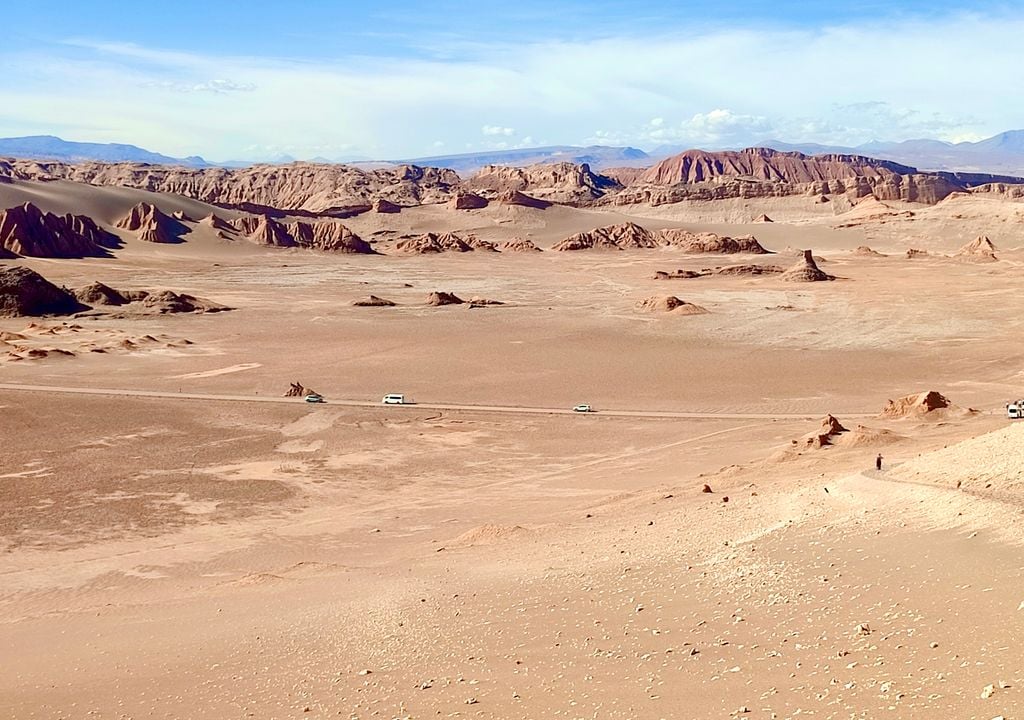 Valle de la Luna, San Pedro de Atacama. Valle de la Luna, San Pedro de Atacama.