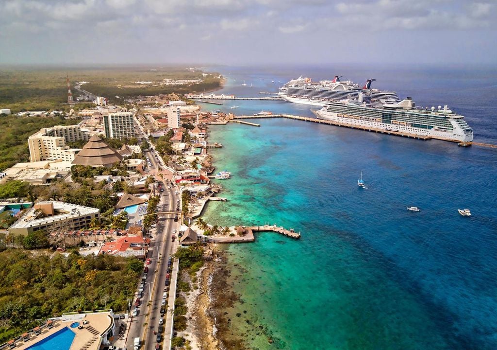 Mexico; turismo; sostenibilidad; proteccion costera; crisis ambiental; arrecifes de coral; costas