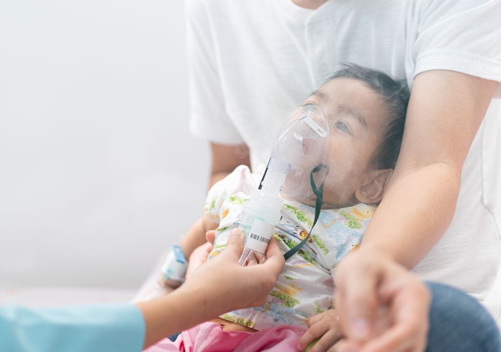 Niños, ancianos, personas con enfermedades respiratorias y deportistas, son más vulnerables a la contaminación del aire.