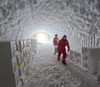Los científicos perforan el hielo antártico hasta la profundidad de 808 m