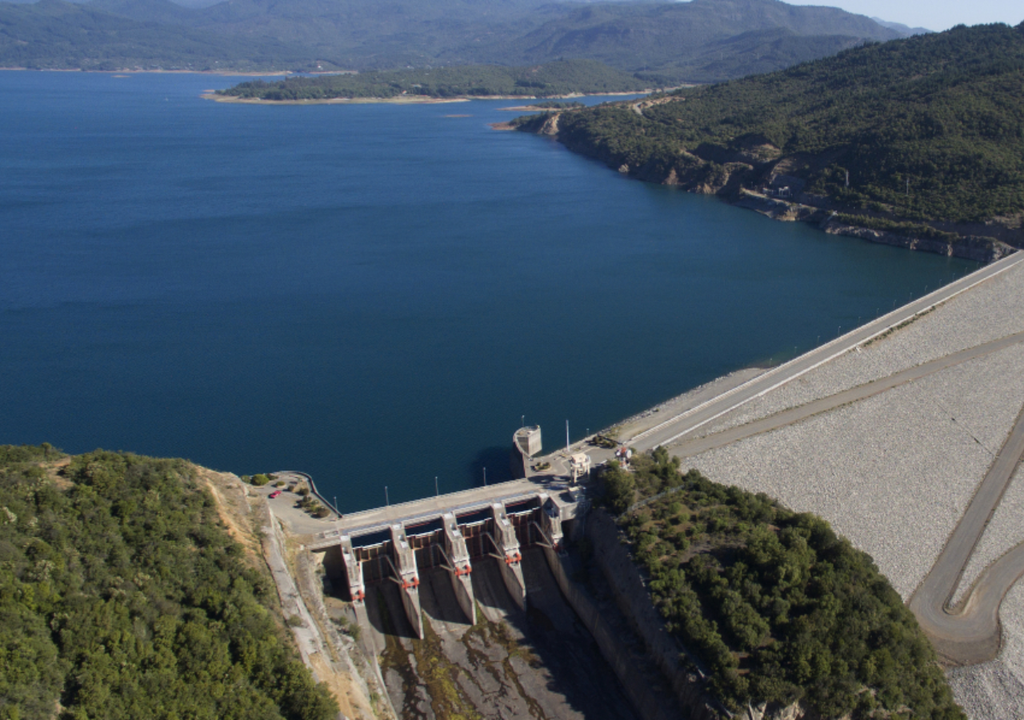 Embalse Colbún. Embalse Colbún.