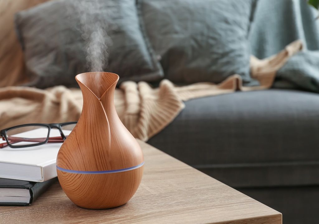 un humidificador puede ser muy beneficioso para la salud de algunas personas, si se utiliza de manera adecuada; pero también pueden llegar a tener el efecto contrario y resultar muy perjudicial para salud