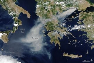 Los incendios forestales arrasan Grecia