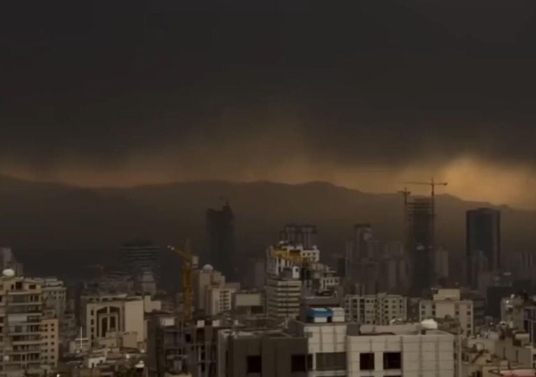 Los meteor&oacute;logos explican qu&eacute; es la 'lluvia &aacute;cida' tras los bombardeos en Ir&aacute;n y por qu&eacute; debemos preocuparnos