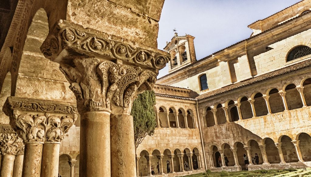 El Monasterio de Silos, en la provincia de Burgos, en uno de los máximos exponentes del silencio monacal en España.