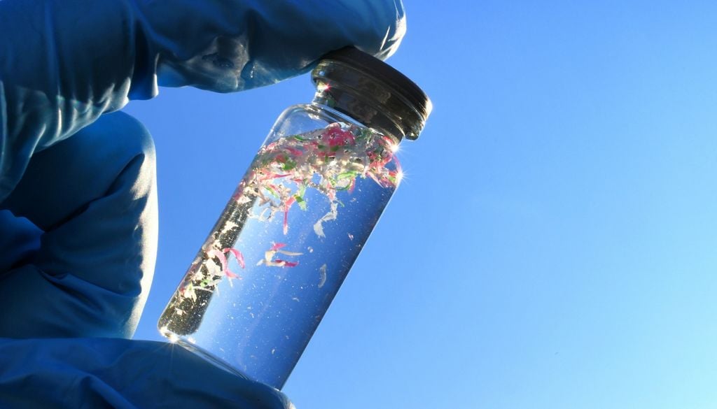 Ríos microplásticos contaminación El vínculo entre precipitaciones y contaminación adquiere especial relevancia.