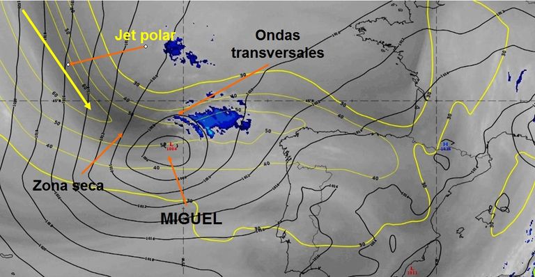 Imágenes de vapor de agua e infrarroja realzada junto a los campos de isotacas y presión en superficie de las 03 UTC 6 de junio de 2019 Imágenes de vapor de agua e infrarroja realzada junto a los campos de isotacas y presión en superficie de las 03 UTC 6 de junio de 2019