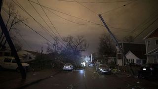 Los tornados dejan ya 25 muertos en el centro de Tennessee
