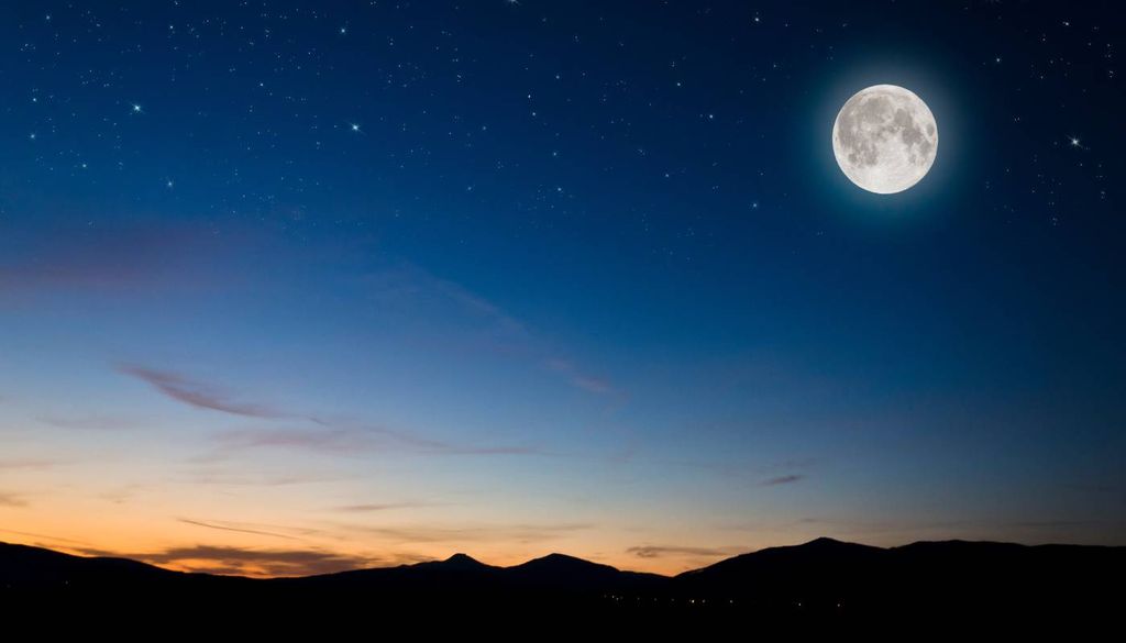 A Lua Cheia das Flores foi nomeada pelos povos nativos americanos devido ao florescimento intenso de plantas na primavera no Hemisfério Norte (de março a maio).