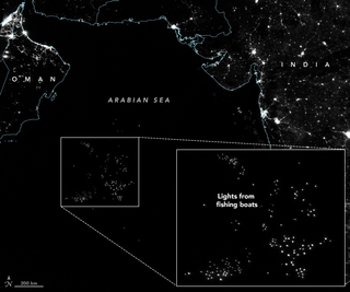 Luces de la noche en el Mar Arábigo: pesca ilegal
