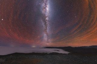 Luminiscencia nocturna ondulatoria sobre Chile
