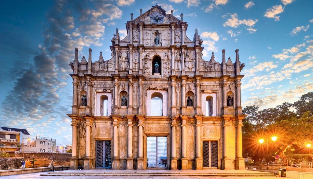 Il rudere della cattedrale portoghese di Macao, di cui si è conservata la facciata