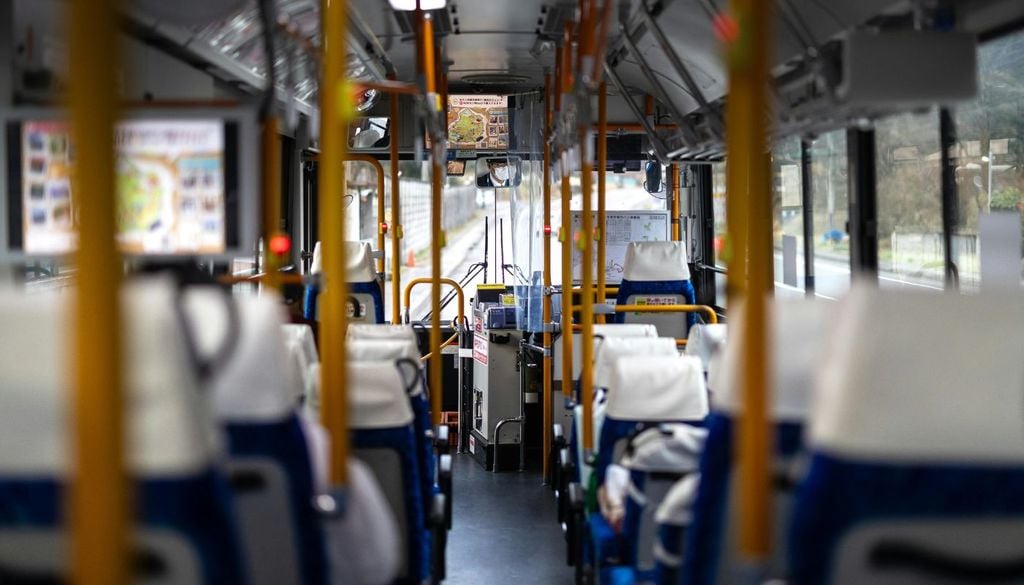 Autobús urbano Se recomienda usar el transporte público