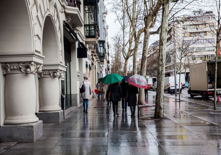 Madrid, prepara el paraguas: 3 frentes podrían cruzar la comunidad, el martes 21 será el día más lluvioso