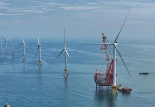 Turbina eólica más grande del mundo rompe récord de generación de energía en medio del tifón Haikui