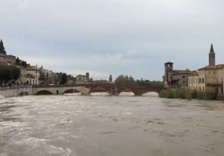 Maltempo di fine agosto, i video della piena dell'Adige