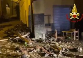 Maltempo, strade come fiumi nel bolognese: i video