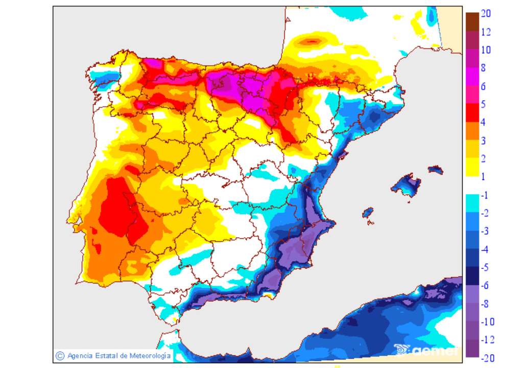 La variación de las temperaturas máximas entre hoy y mañana será especialmente notable en el tercio este del país, siendo más significativa en el extremo sureste. Fuente: AEMET.