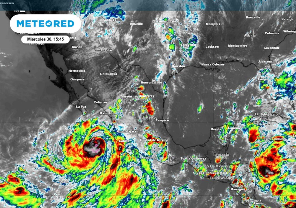 Tormentas Llega nueva onda tropical 42 a México.
