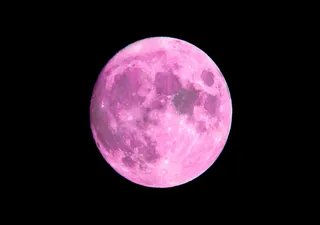 Mañana la espectacular ‘Luna Rosa’ de abril iluminará el cielo, así podrás verla