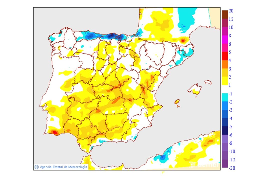 Variación de las temperaturas máximas de mañana sábado respecto a las registradas hoy. Fuente: AEMET.