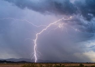 Mañana, viernes 8, las nubes convectivas crecerán en estas 6 comunidades para dejar vendavales y muchos rayos