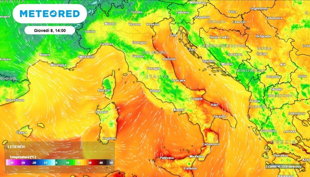 Da questa grafica è possibile constatare il primo calo termico nelle massime della giornata di giovedì, quando la perturbazione, seguita da aria fredda di origine polare marittima, avrà prodotto la diminuzione, soprattutto sulle regioni settentrionali e parzialmente anche sull'estate centrale, mentre l'estremo sud, in particolar modo Puglia e Sicilia, resteranno ancora con temperature superiori alla media. ECMWF-MeteoRed
