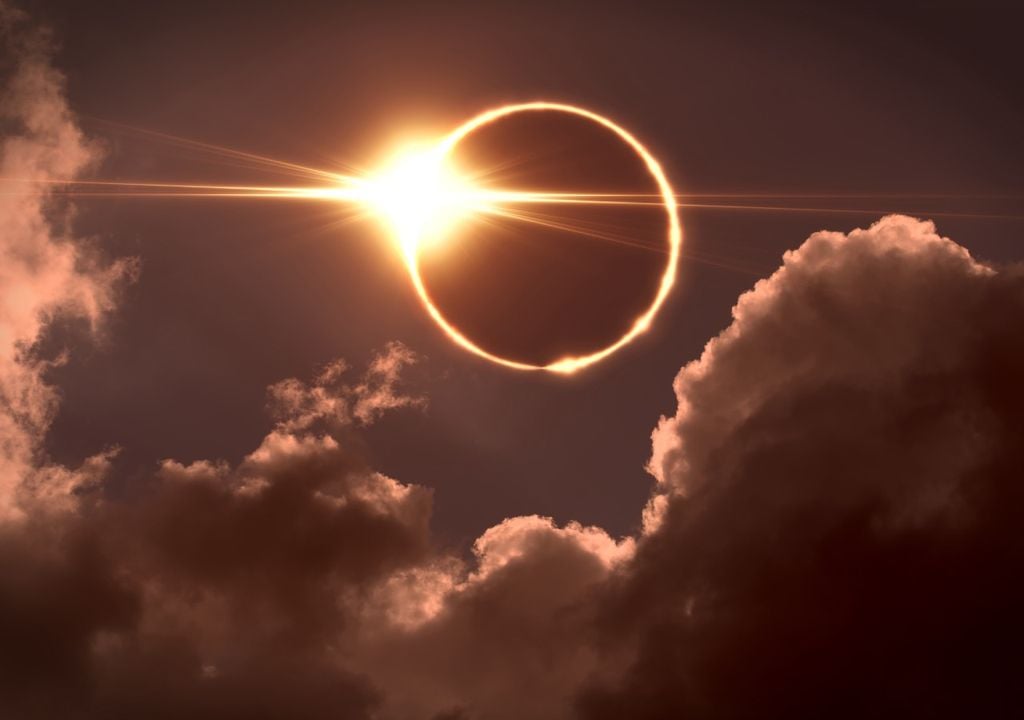 eclissi solare totale La Spagna assisterà a un'eclissi solare totale mercoledì pomeriggio, 12 agosto.