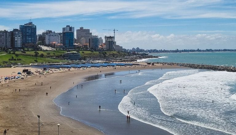 Mar del Plata competir&aacute; con R&iacute;o de Janeiro y Gal&aacute;pagos por ser el mejor destino de playa de Sudam&eacute;rica 2026