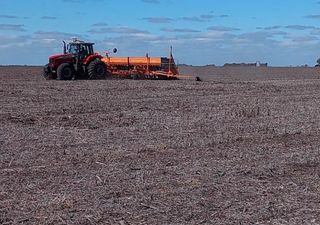 Maratón de sembradoras: el campo aceleró la implantación de maíz antes de la llegada de las lluvias a la zona centro