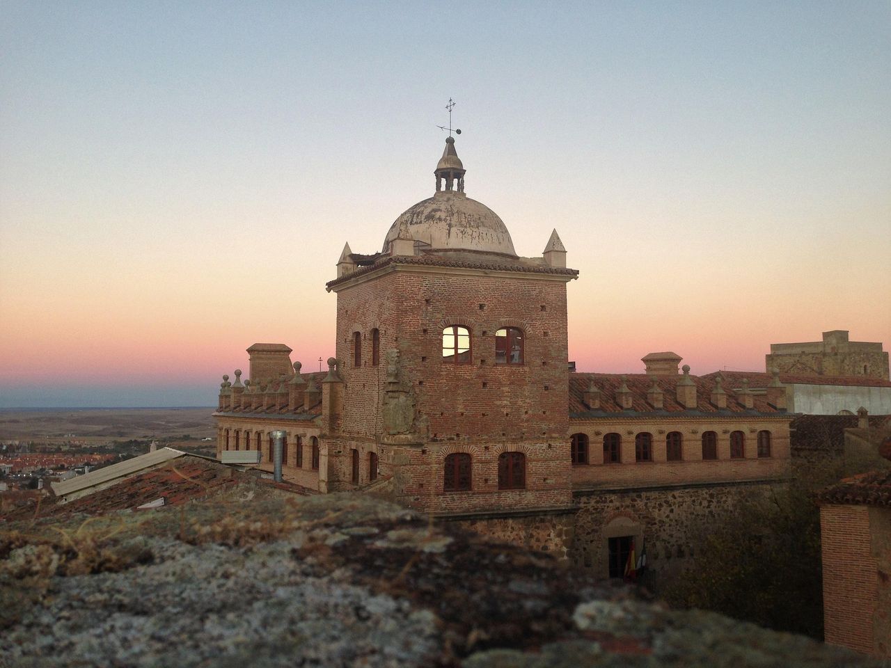 Märchenhaft sind die Türme der Altstadt von Cáceres in der Extremadura. Foto: Pixabay