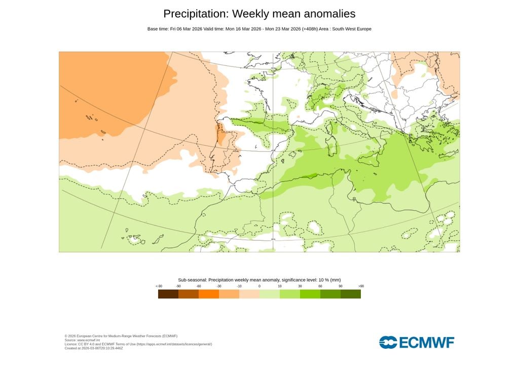 Neste mapa destacam-se o litoral Norte e Centro, especialmente a região a Oeste da Barreira de Condensação, e o arquipélago dos Açores com as anomalias de chuva negativas mais pronunciadas.