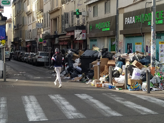 Marseille : le chaos entre grève des éboueurs, départs de feu, tempête