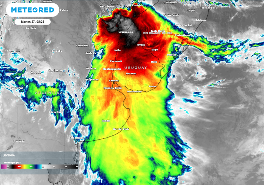 Martes con tormentas fuertes: estos son los lugares del país bajo alerta amarilla y naranja