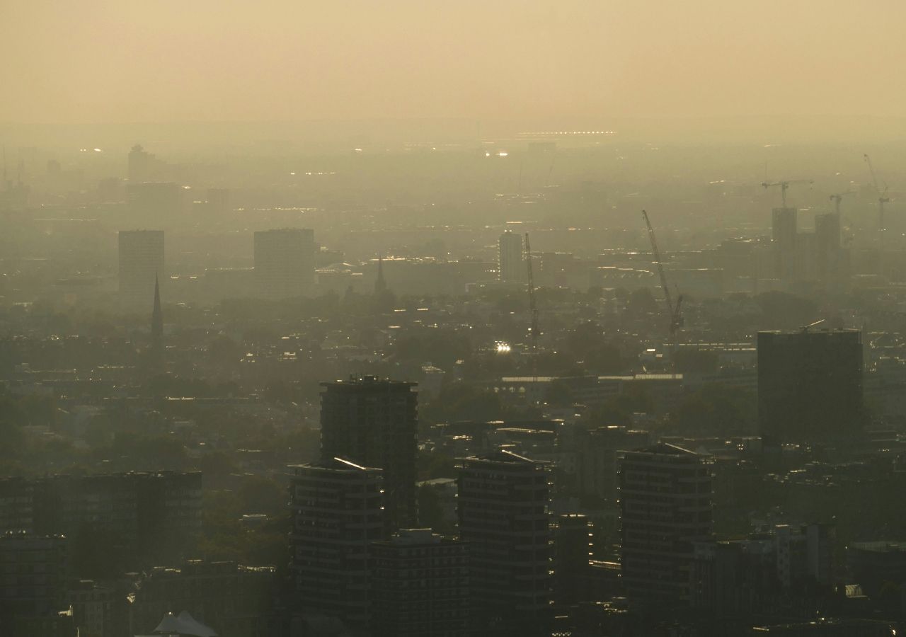 La contaminación urbana está detrás de los casos de cáncer de pulmón desarrollados en personas que nunca fumaron.