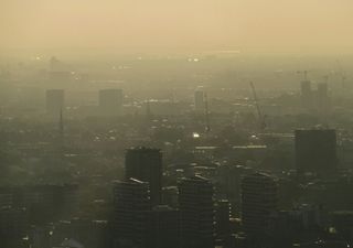 Más allá del humo: los contaminantes invisibles que causan cáncer de pulmón en personas no fumadoras