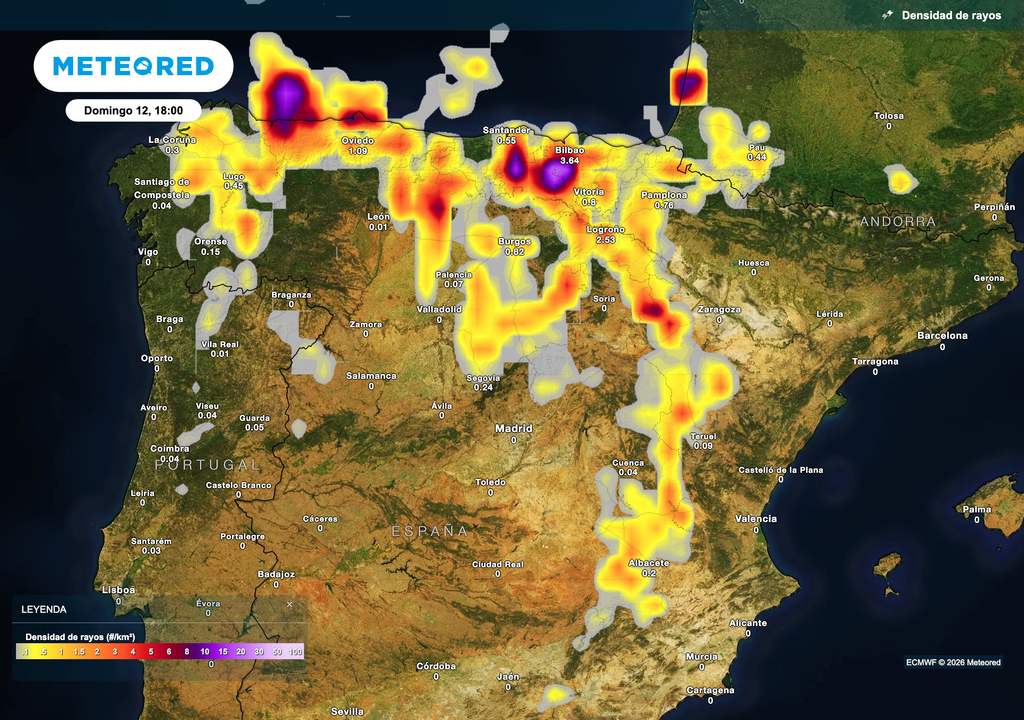 Actividad eléctrica prevista por el modelo europeo para esta próxima tarde. Las tormentas más activas se formarán en la vertiente cantábrica.