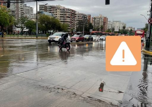 M&aacute;s de 70 mm y super&aacute;vit en Santiago: siguen las lluvias, llegan tormentas el&eacute;ctricas y otro frente se acerca
