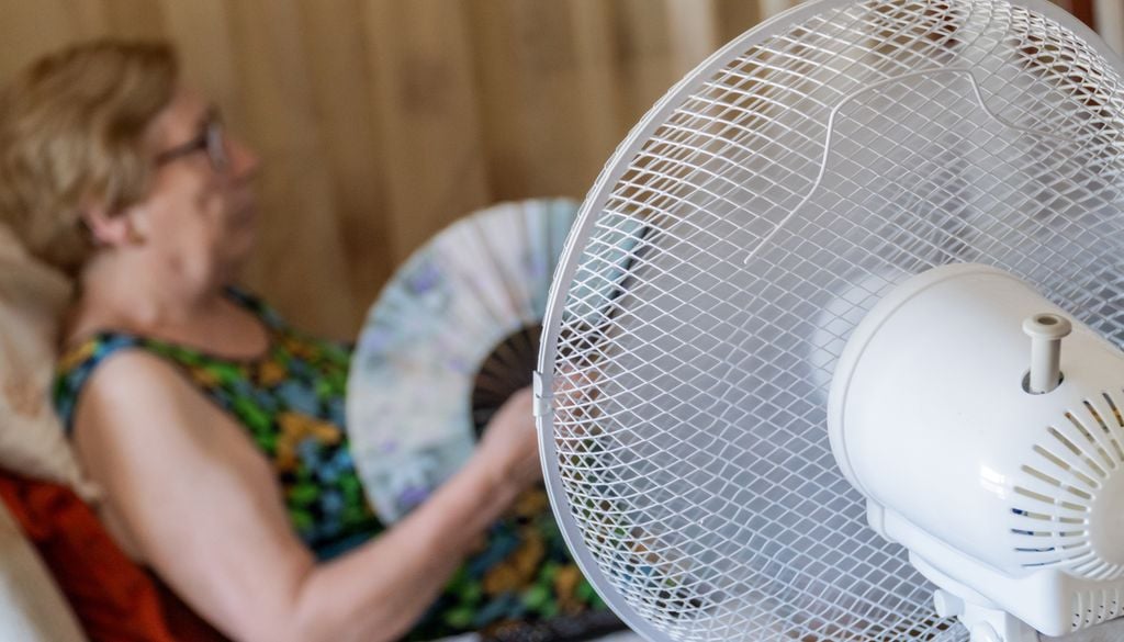 La maggior parte dei decessi legati al caldo tra le persone anziane si verifica all'interno di abitazioni non adeguatamente climatizzate.