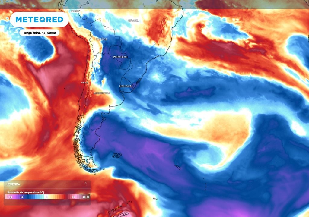 Previsão de anomalias de temperatura em 850 hPa na terça-feira. Previsão de anomalias de temperatura em 850 hPa mostra uma massa de ar frio atuando sobre o Brasil, e uma segunda massa de ar frio na altura da Argentina, se deslocando para Norte.