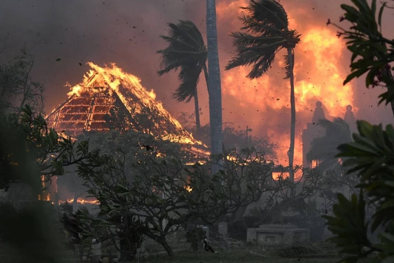 Incêndio catastrófico em Maui, Hawai, tomou conta da cidade de Lahaina. Fonte: Associated Press