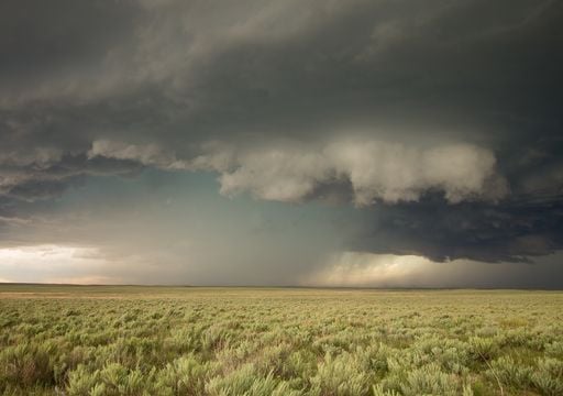 Mayo comenzar&aacute; con frente fr&iacute;o, calor y lluvias abundantes, previo al primer cicl&oacute;n en el Pac&iacute;fico mexicano