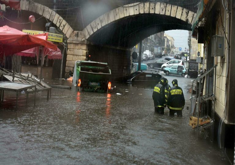 Medicane produce inundaciones en Sicilia y norte de Africa Medicane produce inundaciones en Sicilia y norte de Africa