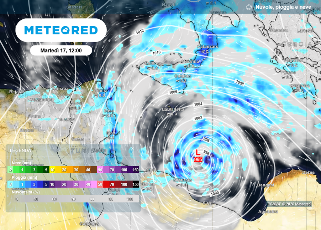 L'area dove si trova la nave alla deriva piena di gas liquefatto coincide con quella del vortice ciclonico Jolina, che sta portando forte maltempo nel Sud Italia.