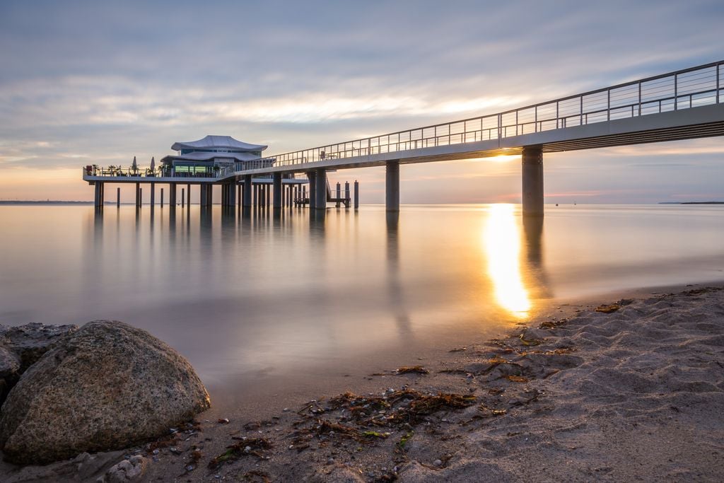 Timmendorfer Strand Die Nummer eins in Europa: Goldene Stunde am Timmendorfer Strand. Foto: Adobe Stock