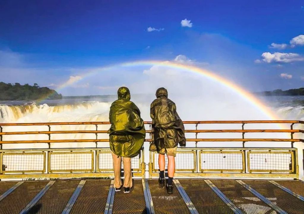 Ni playa, ni montaña: las Cataratas del Iguazú podrían ser una alternativa original para una Navidad "distinta".