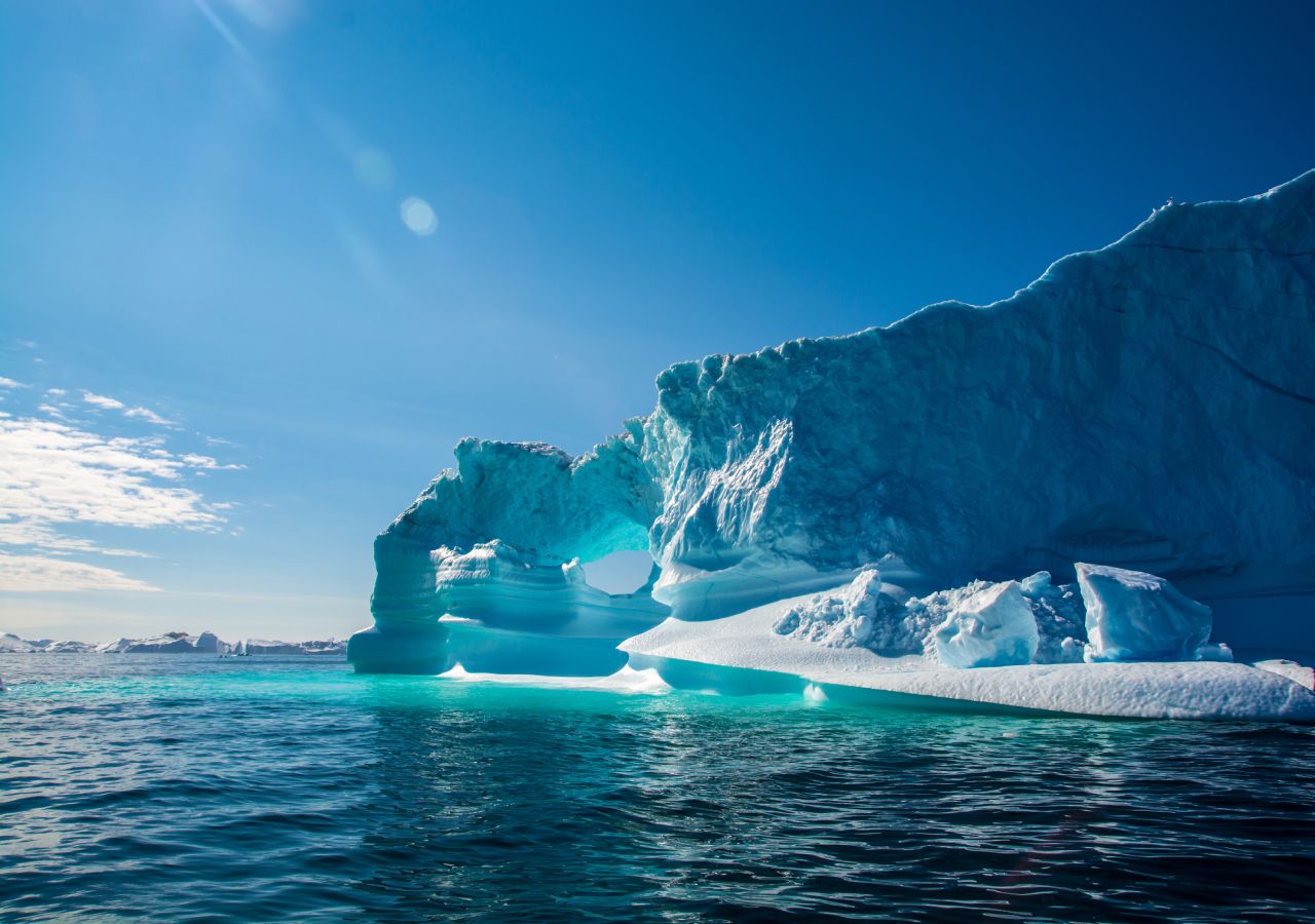 As alterações climáticas mudaram drasticamente o clima da região, adicionando uma estação chuvosa quase igual à da Índia e até 10 meses sem neve.