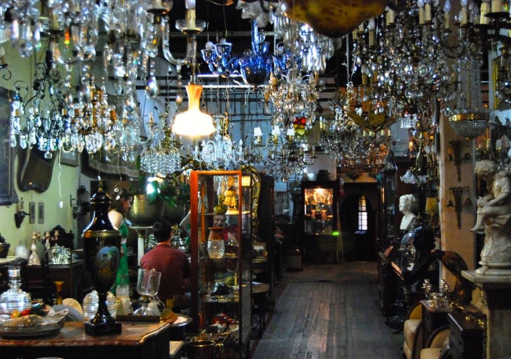 Antigüedades en el Mercado de San Telmo